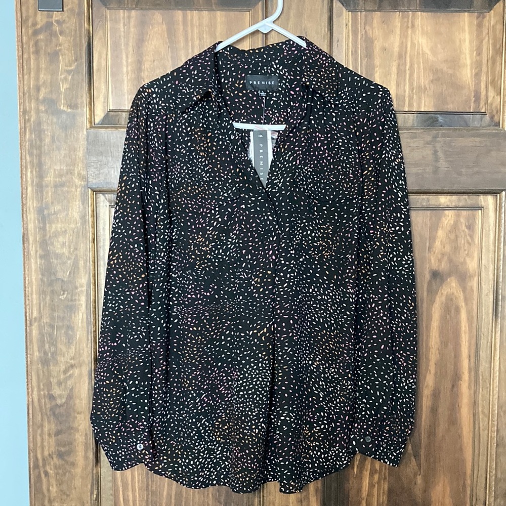 Dressy top, black with confetti, size L, NWT